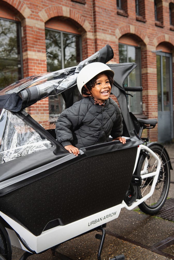 Urban Arrow Family Cargo Bosch Smart System: Stable and Maneuverable